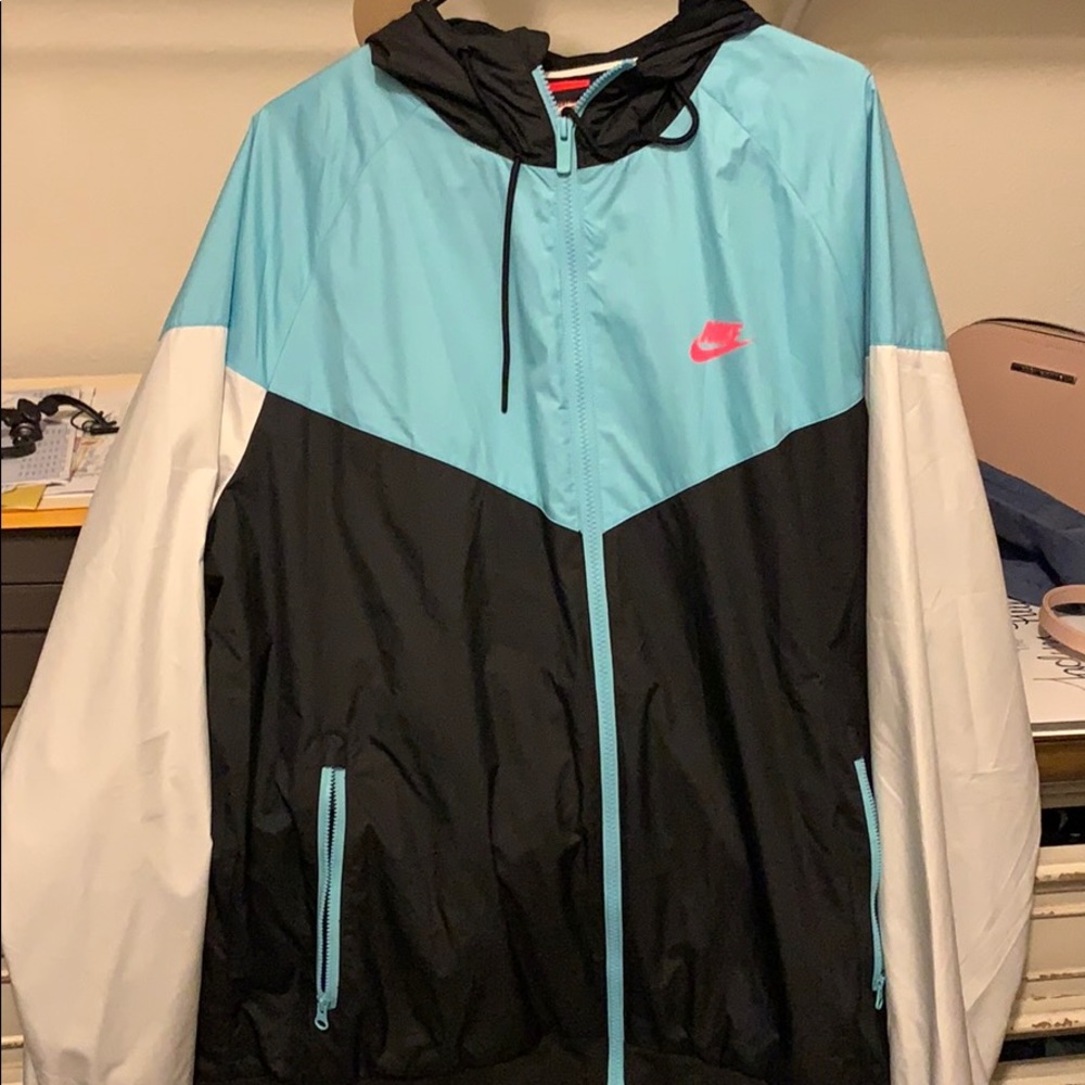 Nike windbreaker